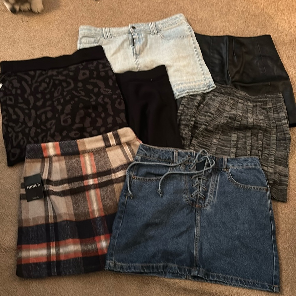 Lot of 7 mini skirts